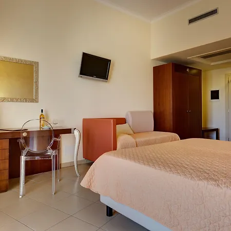 Grand Sofia Hotel 4*