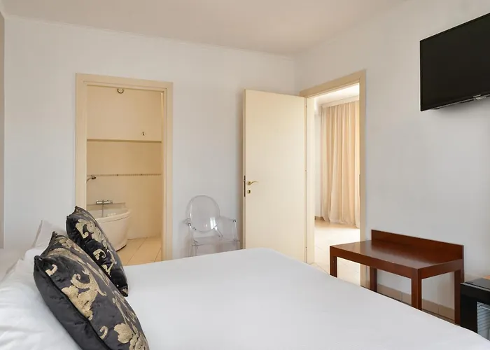 Hotel Grand Sofia 4*