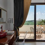 Grand Sofia 4* Ното