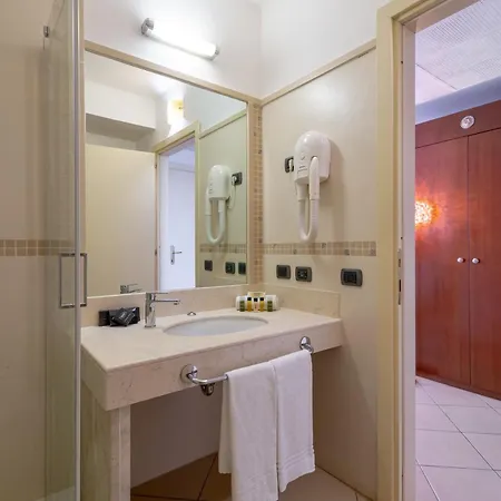 Hotel Grand Sofia 4*