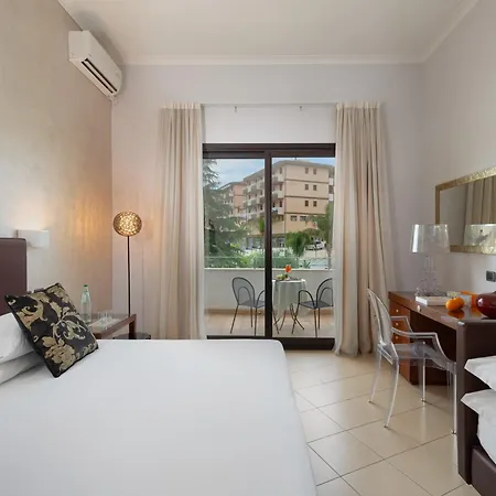 Grand Sofia 4*