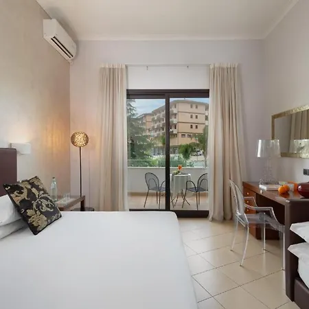 Grand Sofia 4*