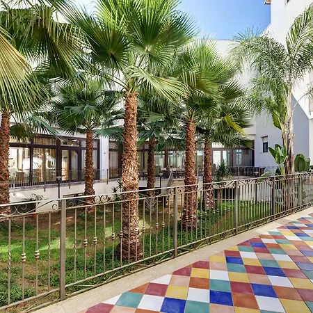 Grand Sofia فندق 4*