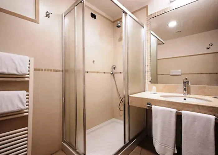 Hotel Grand Sofia 4*